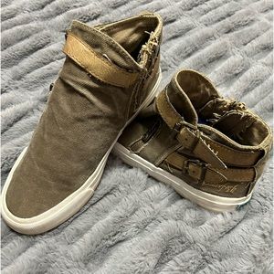 BLOWFISH MALIBU WOMENS CANVAS SHOES SIZE 7